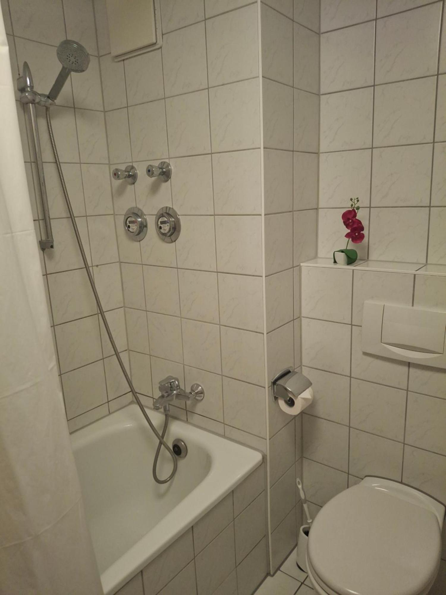 Ferienwohnung Shirin Rust Bagian luar foto